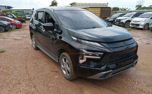 MITSUBISHI XPANDER SPORT