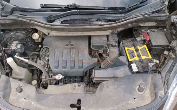 MITSUBISHI XPANDER SPORT