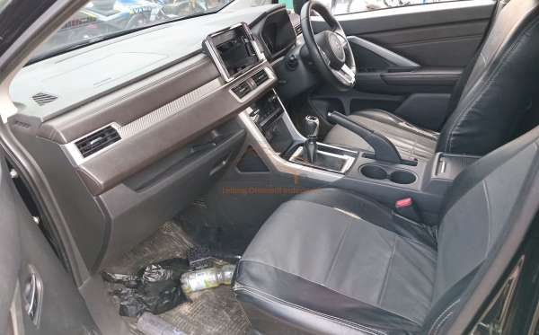 MITSUBISHI XPANDER SPORT