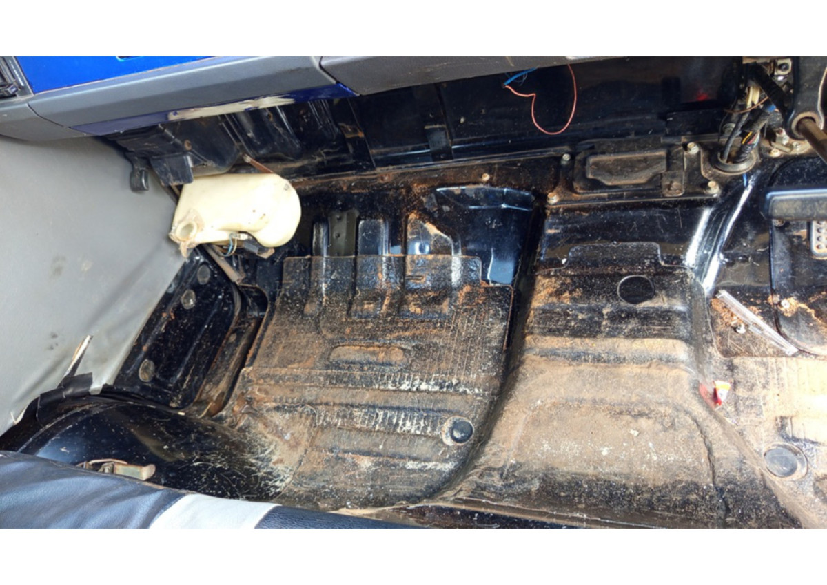 MITSUBISHI L 300 L300 PU FB-R (4X2)