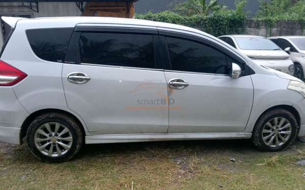 SUZUKI ERTIGA SDX