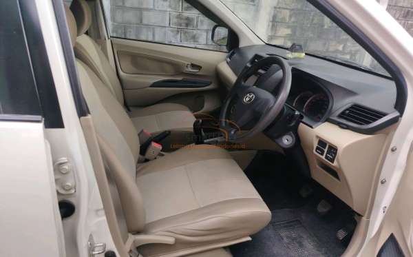 TOYOTA AVANZA 1.3 G