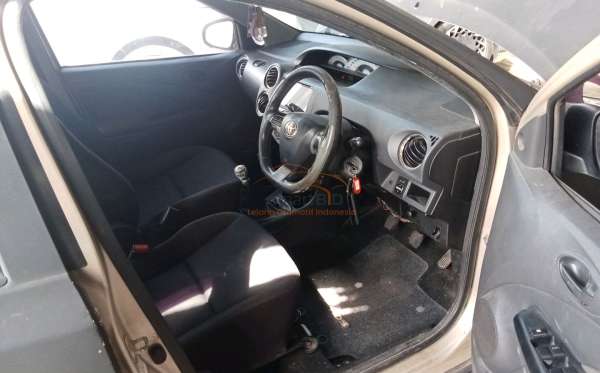 TOYOTA ETIOS G