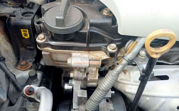 TOYOTA SIENTA 1.5V