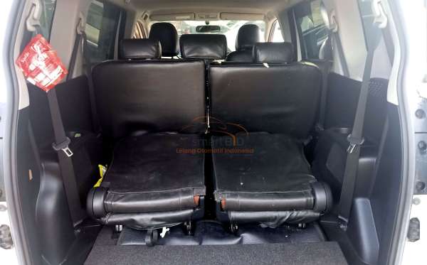TOYOTA SIENTA 1.5V