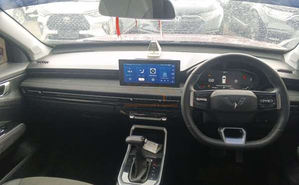 WULING ALVEZ 1.5