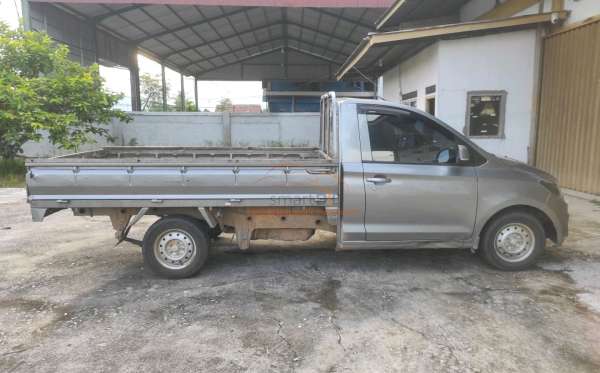 WULING  FORMO