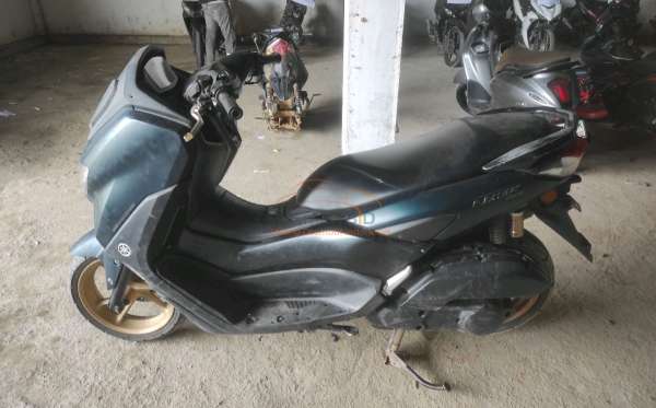 YAMAHA  NMAX