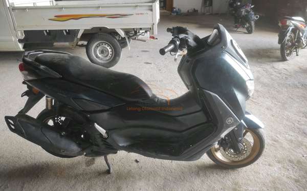YAMAHA  NMAX