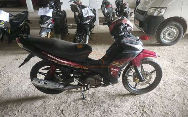 YAMAHA JUPITER Z1 CW