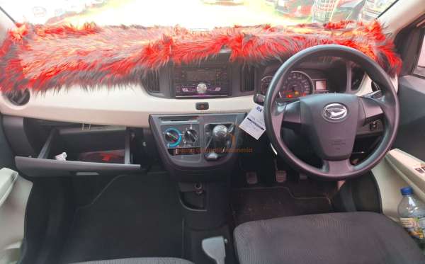 DAIHATSU SIGRA