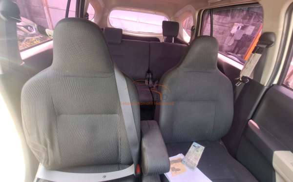DAIHATSU SIGRA