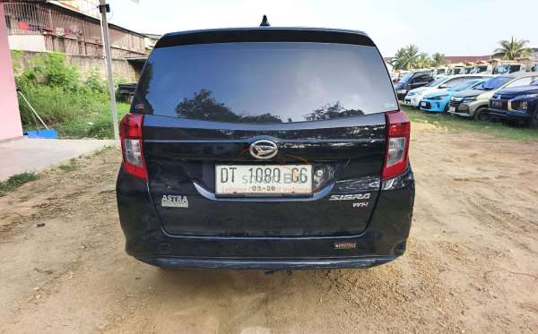 DAIHATSU SIGRA D