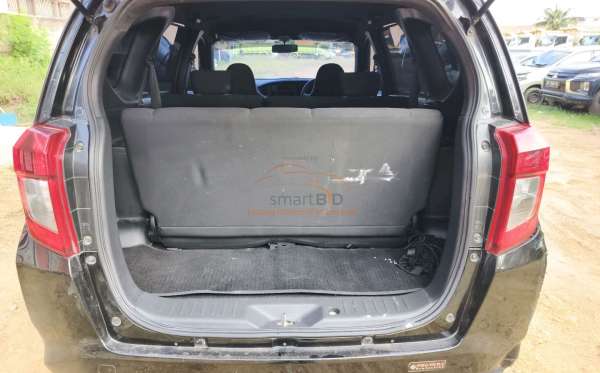 DAIHATSU SIGRA D