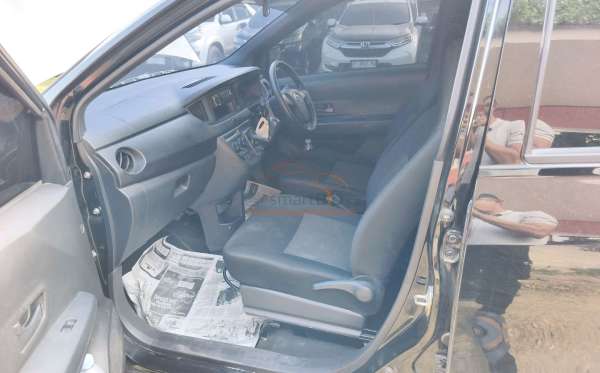 DAIHATSU SIGRA D