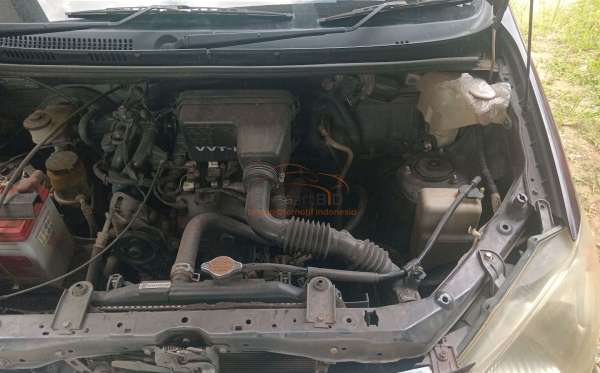 DAIHATSU XENIA