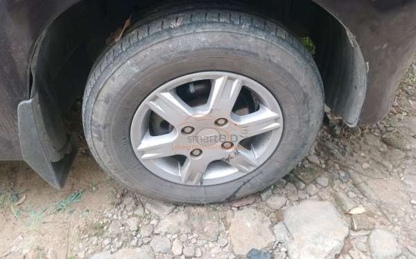 DAIHATSU XENIA