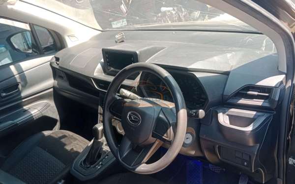 DAIHATSU XENIA 1.3 X