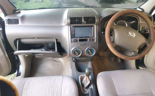 DAIHATSU  XENIA