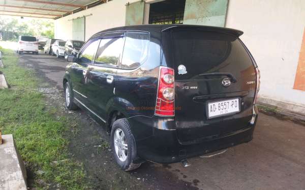 DAIHATSU  XENIA