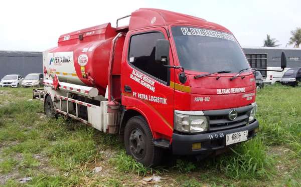HINO  WU 352R