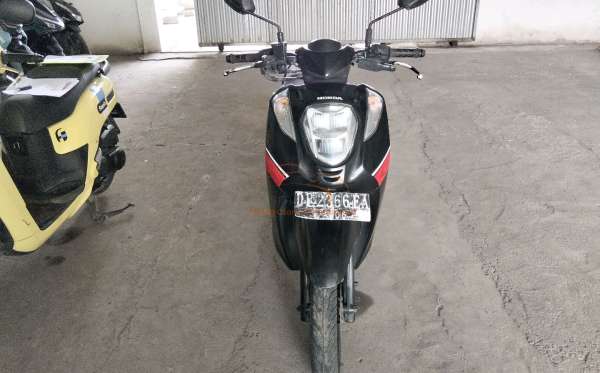 HONDA  GENIO