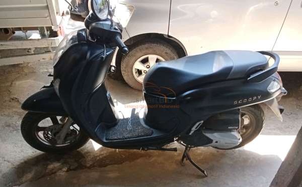 HONDA SCOOPY PRESTIGE