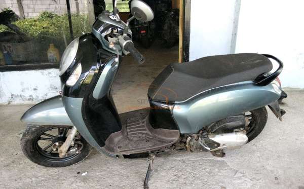 HONDA SCOOPY STYLISH