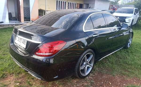 MERCEDES BENZ C 300