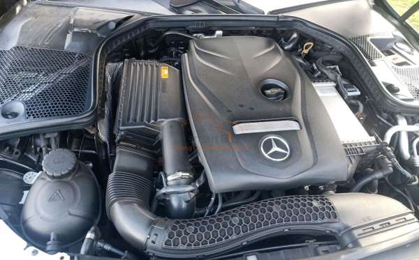 MERCEDES BENZ C 300
