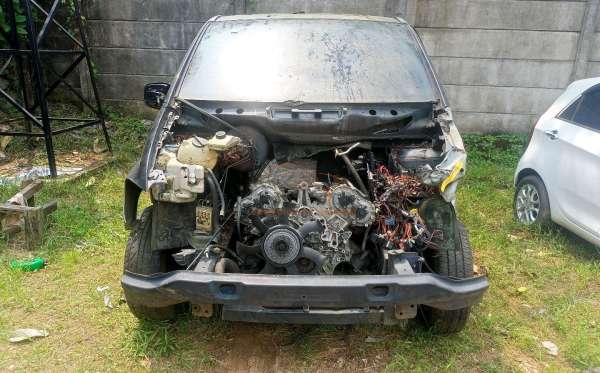 MERCEDES BENZ V350 AT (CBU)