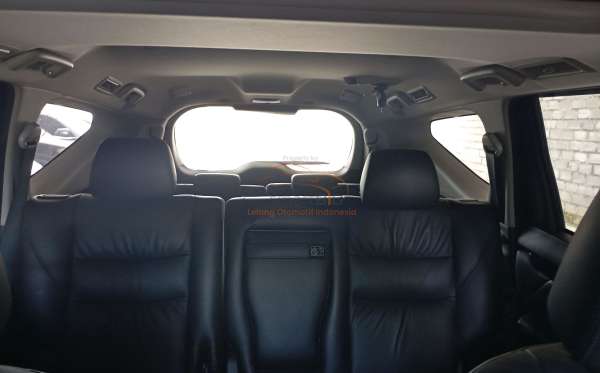 MITSUBISHI PAJERO SPORT 2.4L DAKAR-L (4X2)