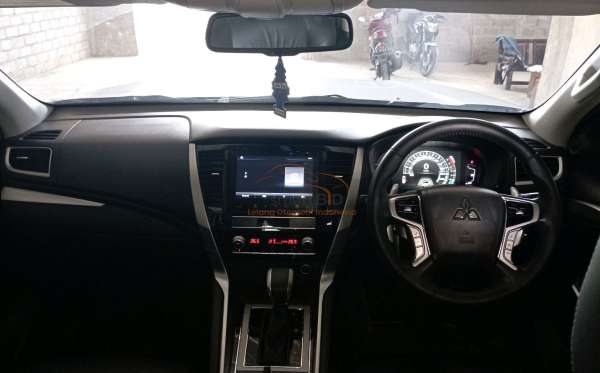 MITSUBISHI PAJERO SPORT 2.4L DAKAR-L (4X2)