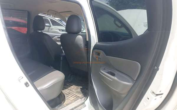 MITSUBISHI DC HDX 4X4