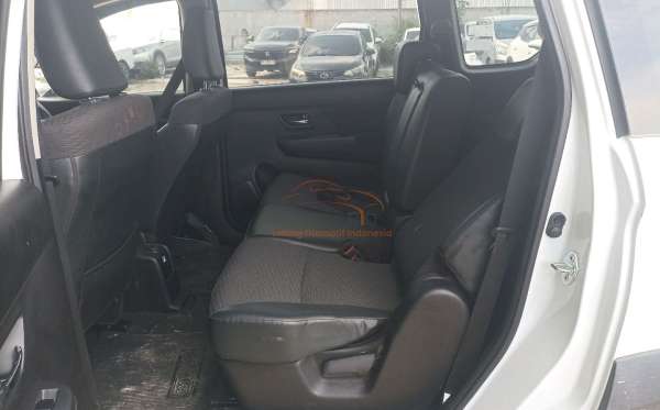 SUZUKI XL7
