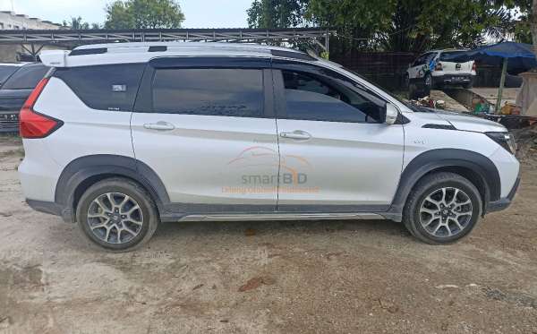 SUZUKI XL7