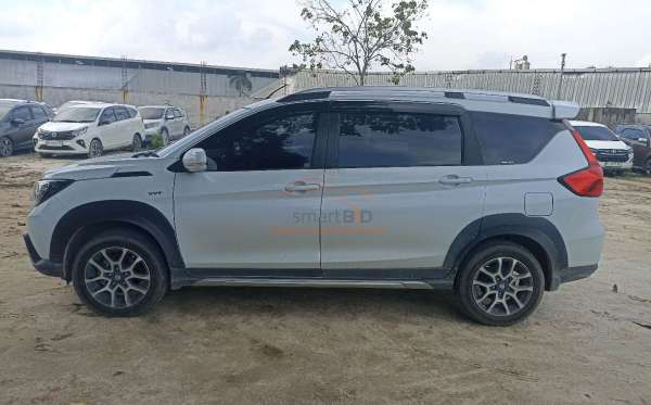 SUZUKI XL7