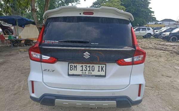 SUZUKI XL7