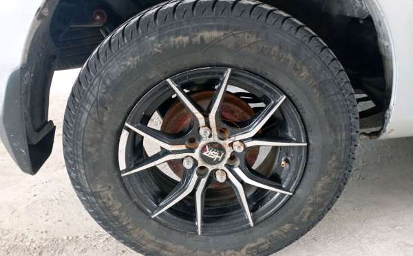 TOYOTA AVANZA 1.3 E