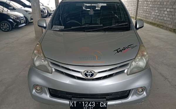 TOYOTA AVANZA 1.3 E