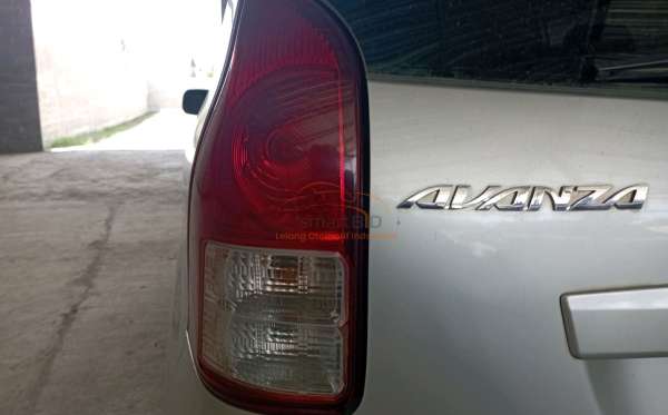 TOYOTA AVANZA 1.3 E