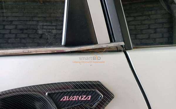 TOYOTA AVANZA 1.3 E