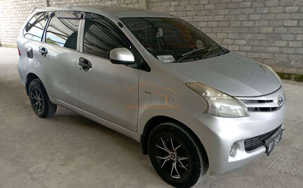 TOYOTA AVANZA 1.3 E
