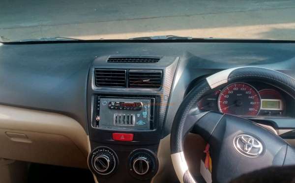 TOYOTA AVANZA 1.3 G