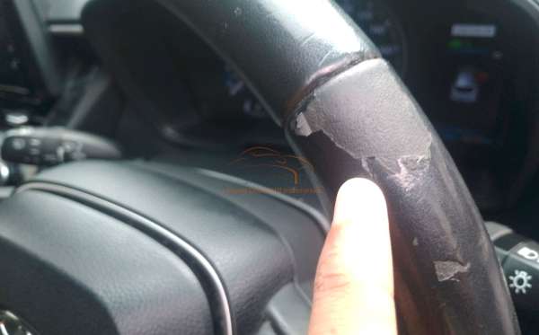 TOYOTA COROLLA CROSS HYBRID