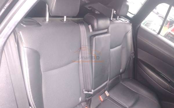 TOYOTA COROLLA CROSS HYBRID