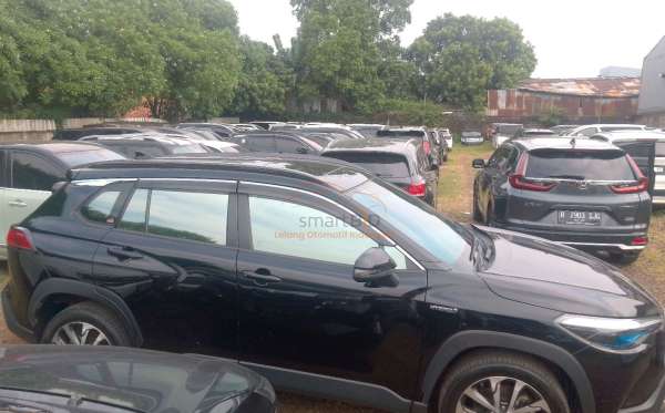 TOYOTA COROLLA CROSS HYBRID