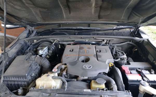 TOYOTA FORTUNER 2.4 VRZ