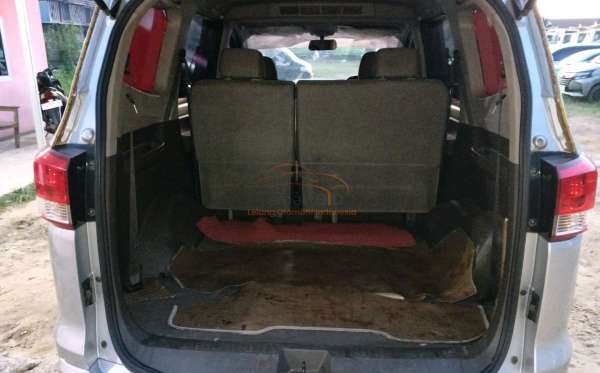 WULING CONFERO