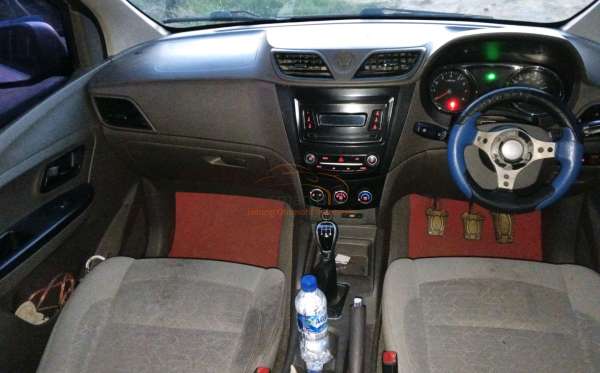 WULING CONFERO